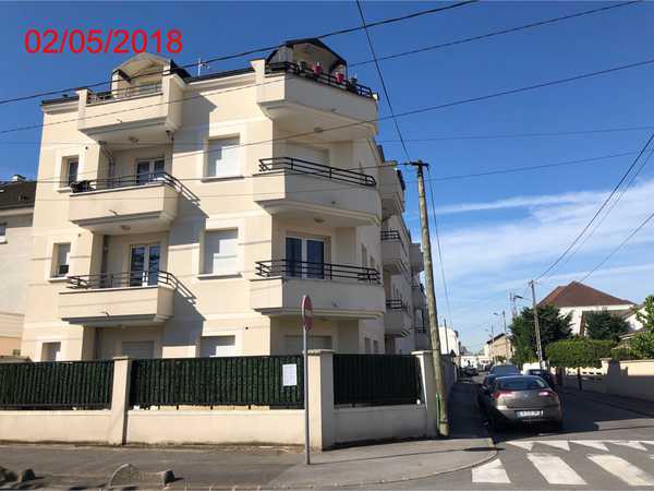 DES  LOGEMENTS