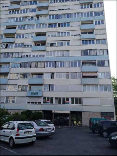 UN APPARTEMENT DE 65,63 ²