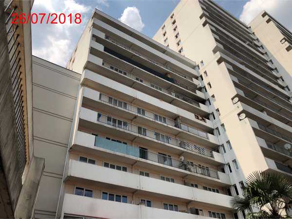 UN APPARTEMENT