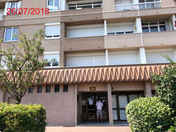 UN APPARTEMENT