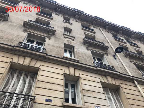 UN APPARTEMENT