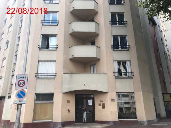 UN APPARTEMENT