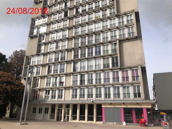 UN APPARTEMENT
