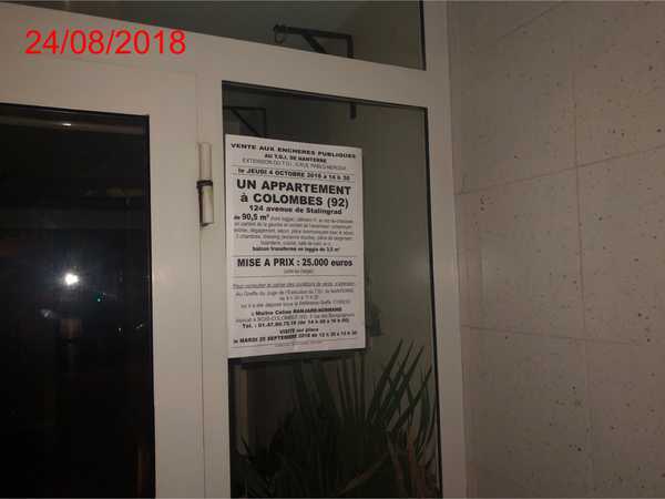 UN APPARTEMENT