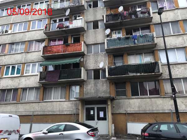 UN APPARTEMENT