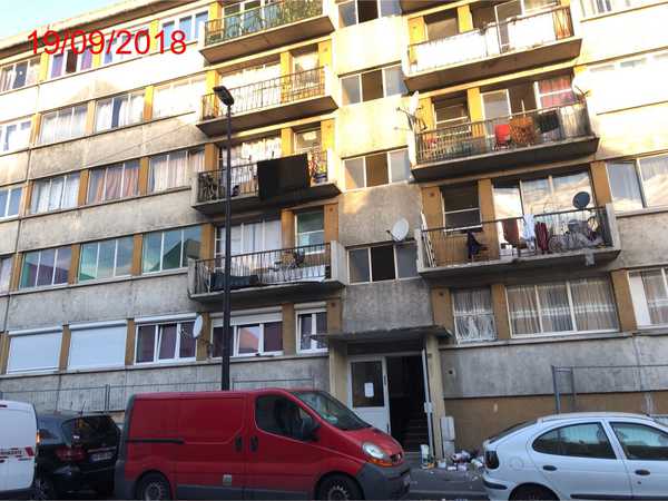 UN APPARTEMENT