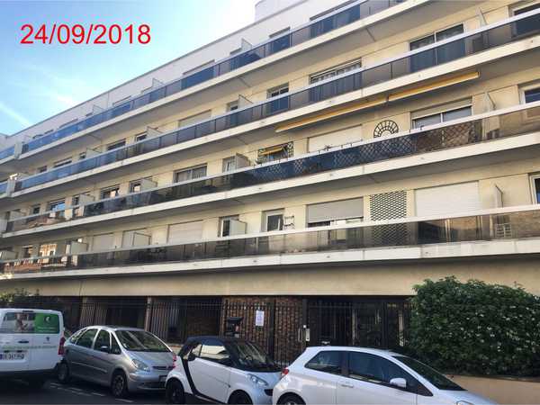UN APPARTEMENT