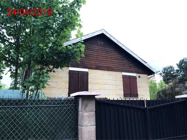 UNE  MAISON D 'HABITATION