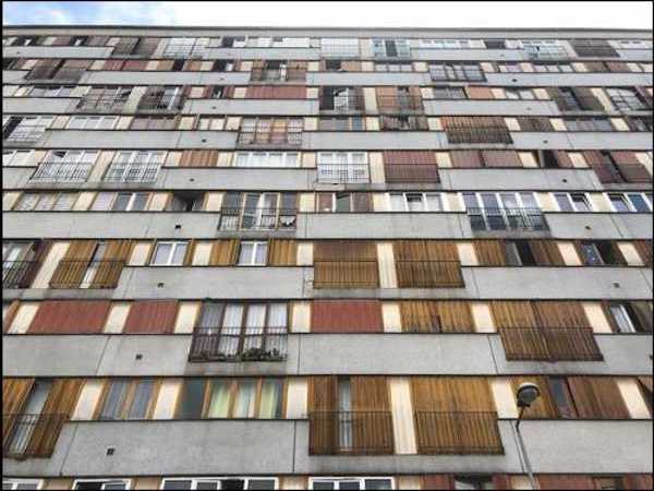 UN APPARTEMENT