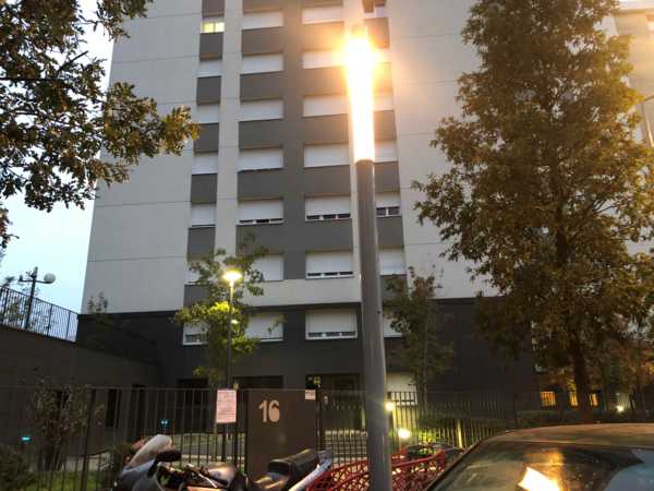 UN APPARTEMENT
