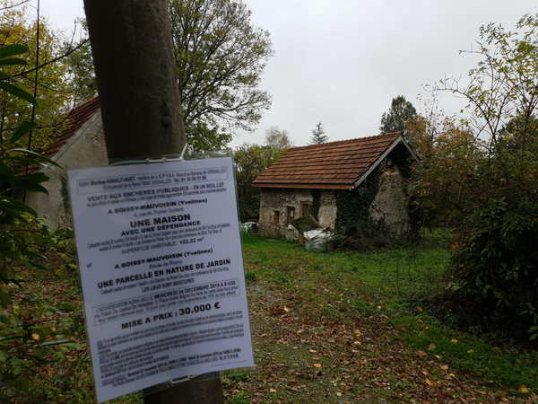 UNE MAISON ET UNE PARCELLE DE JARDIN