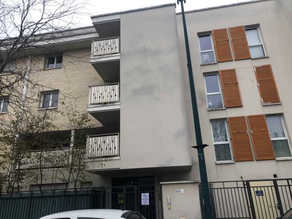 UN APPARTEMENT