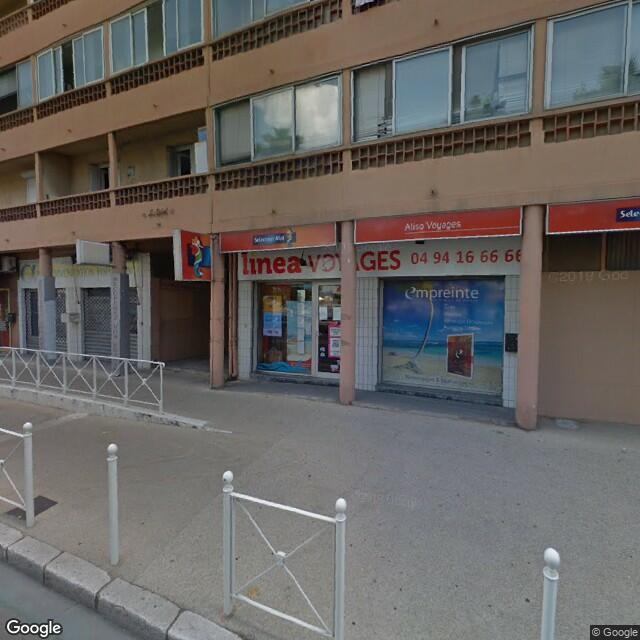 DEUX LOCAUX COMMERCIAUX