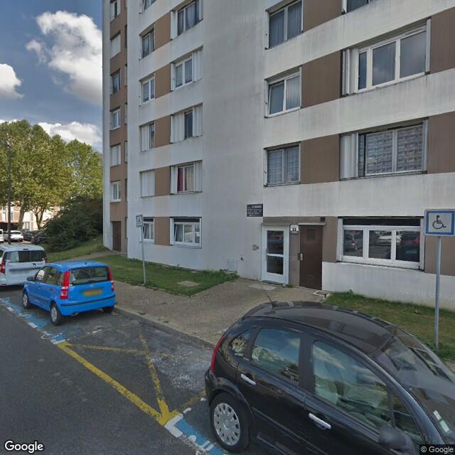 UN APPARTEMENT