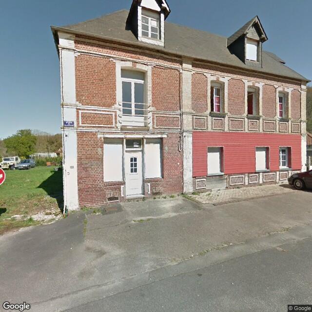 UN ENSEMBLE IMMOBILIER