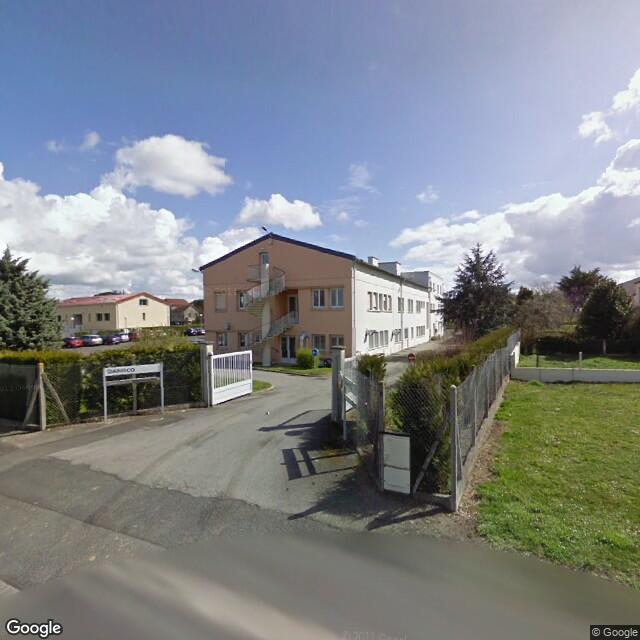 UN ENSEMBLE IMMOBILIER