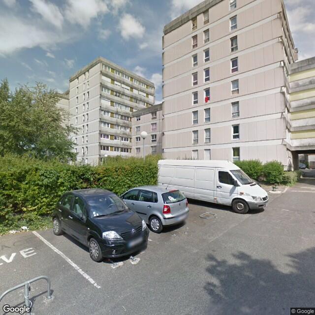 UN APPARTEMENT