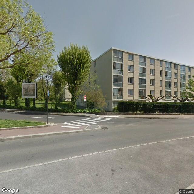 UN APPARTEMENT