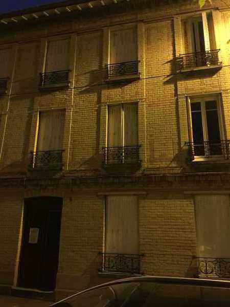 UN APPARTEMENT
