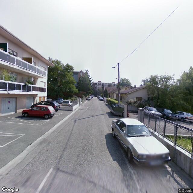 UN APPARTEMENT