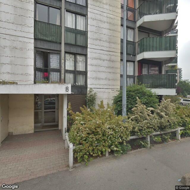 UN APPARTEMENT