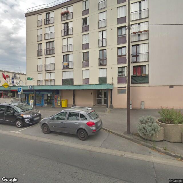 UN APPARTEMENT