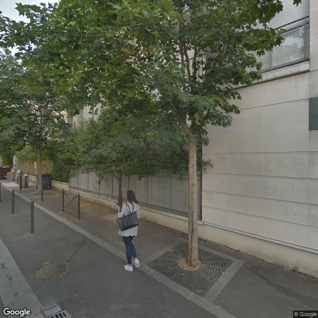 UN APPARTEMENT