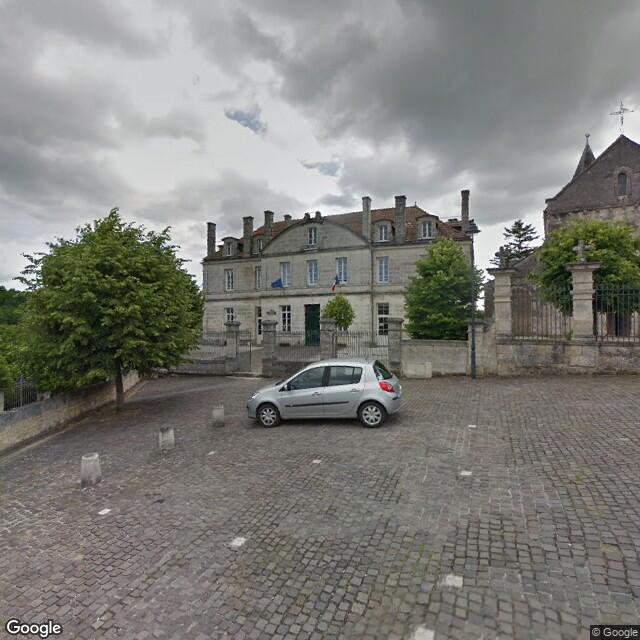 UNE MAISON D'HABITATION