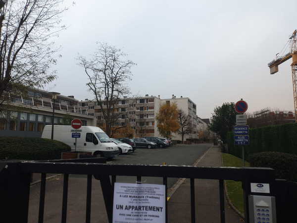 UN APPARTEMENT