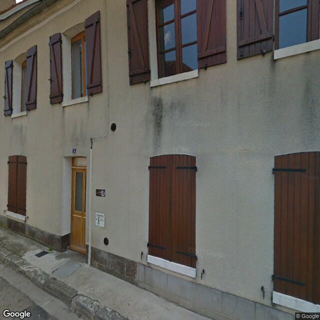 UNE MAISON DE BOURG