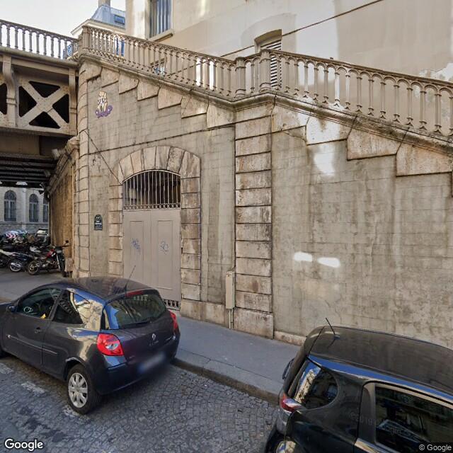UN APPARTEMENT