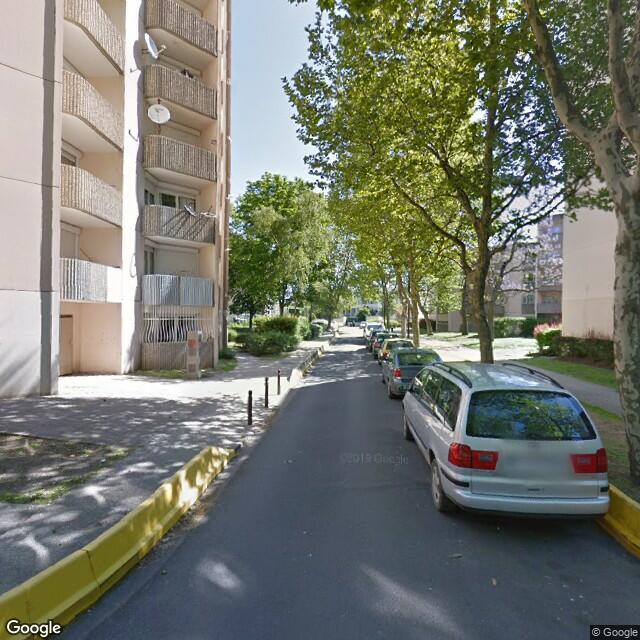 UN APPARTEMENT