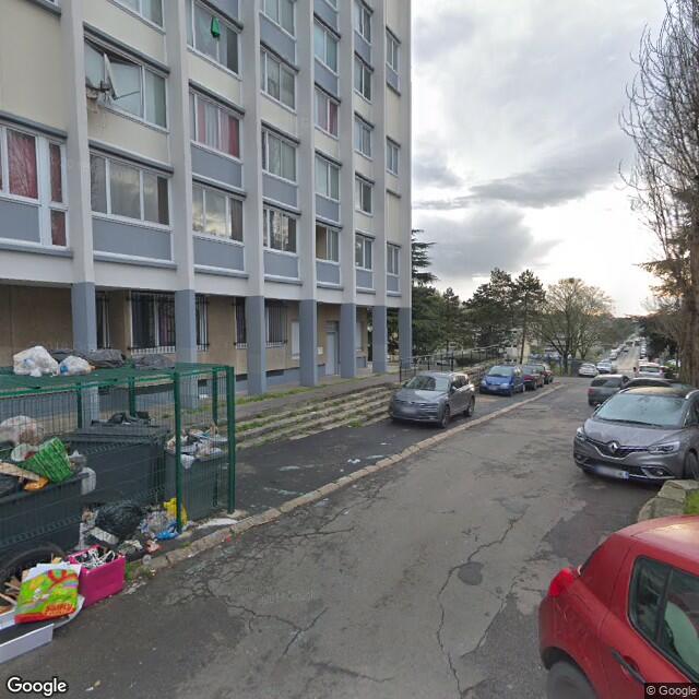 UN APPARTEMENT