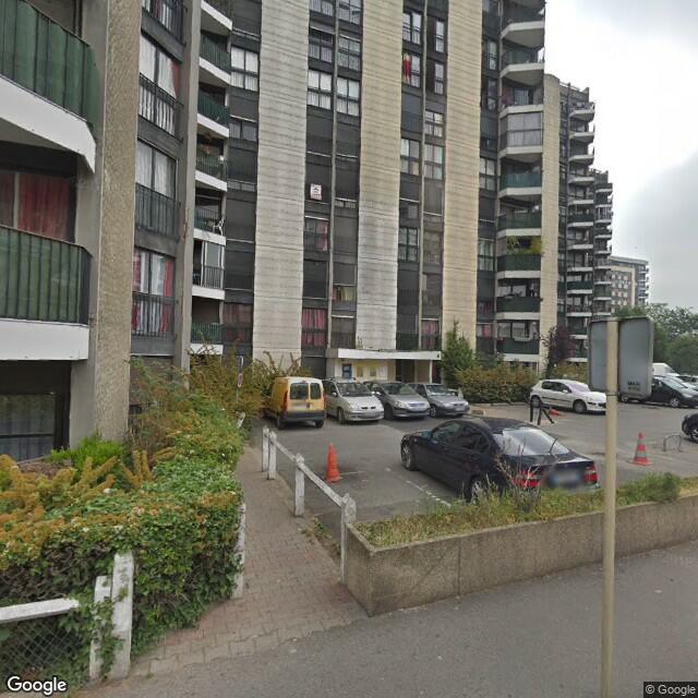UN APPARTEMENT