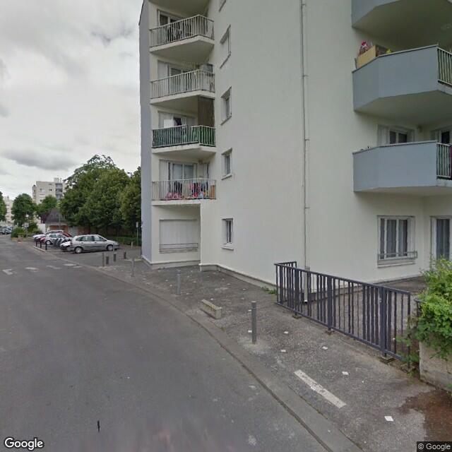 UN APPARTEMENT