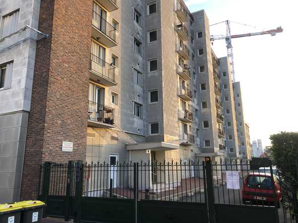 UN APPARTEMENT