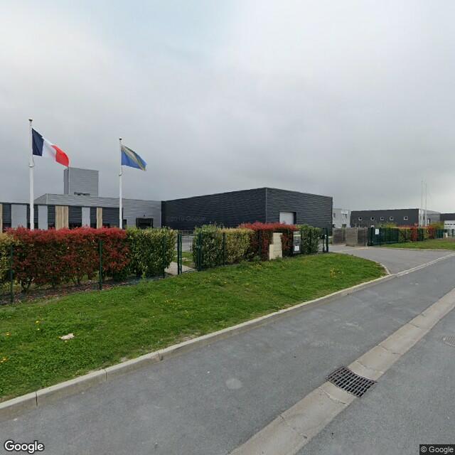 UNE PARCELLE DE TERRAIN