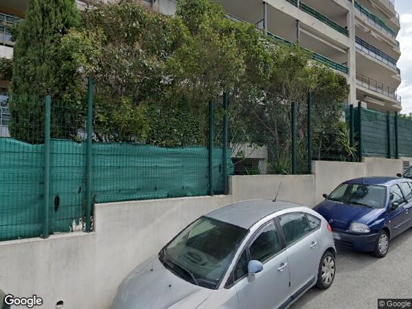 UN APPARTEMENT