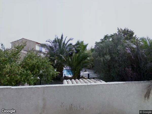 UNE MAISON D'HABITATION