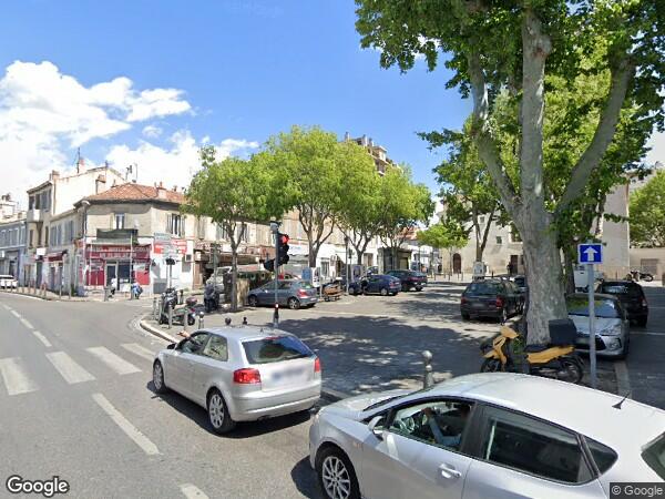 UN APPARTEMENT