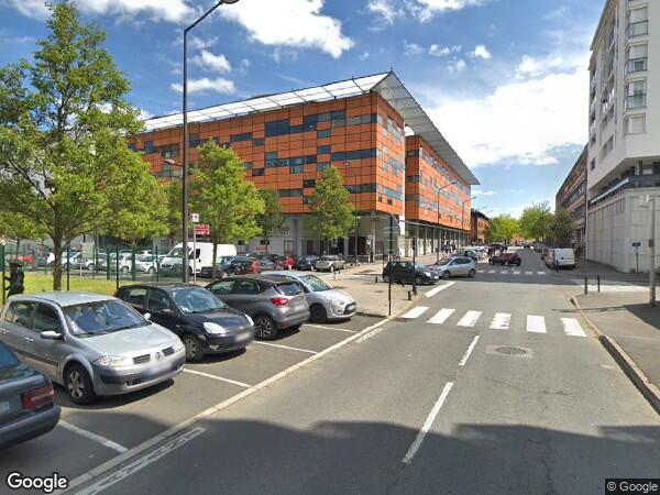 UN APPARTEMENT