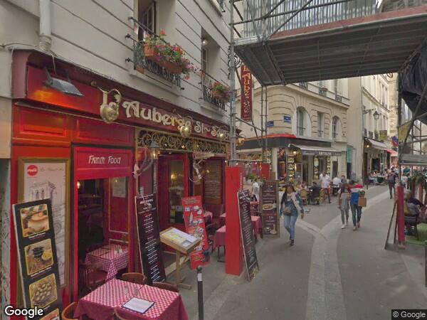 UN APPARTEMENT