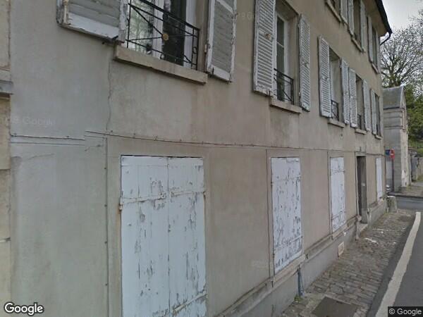UN APPARTEMENT