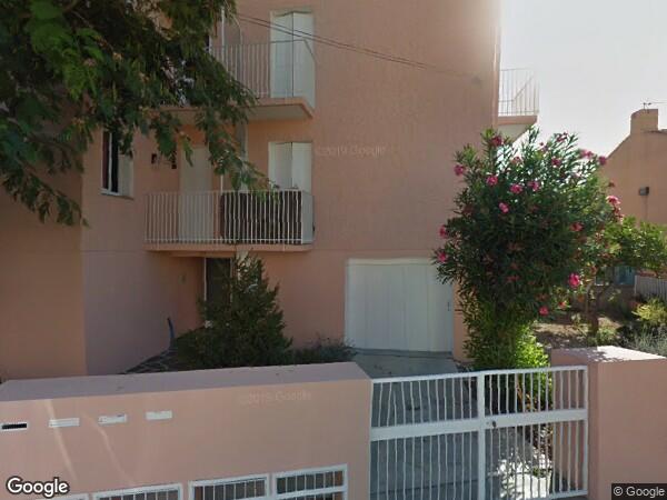 UN APPARTEMENT