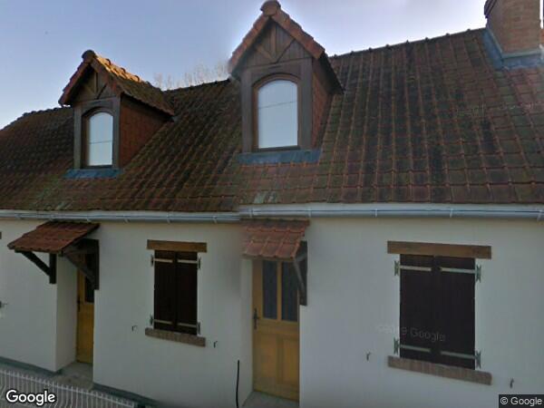 UNE MAISON D'HABITATION