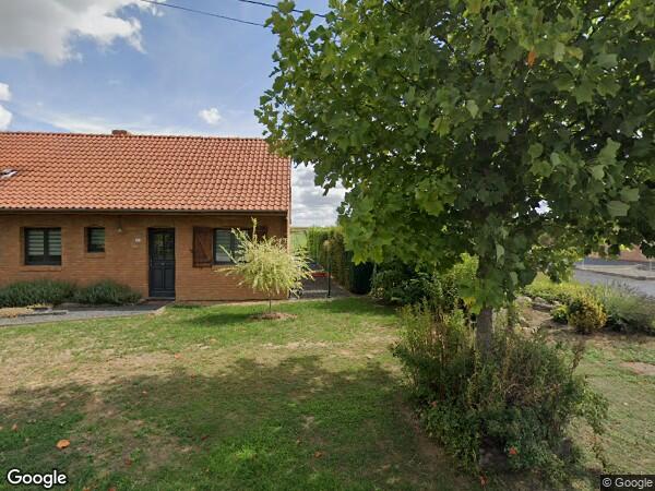 UNE MAISON D'HABITATION