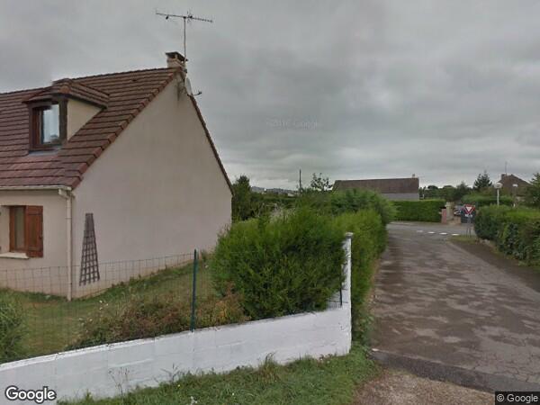 UNE MAISON D'HABITATION