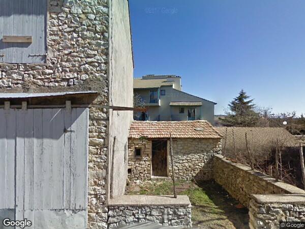 UNE MAISON DE VILLAGE MITOYENNE