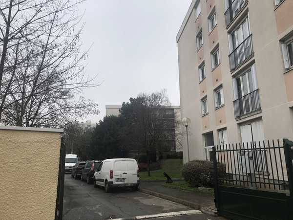 UN APPARTEMENT