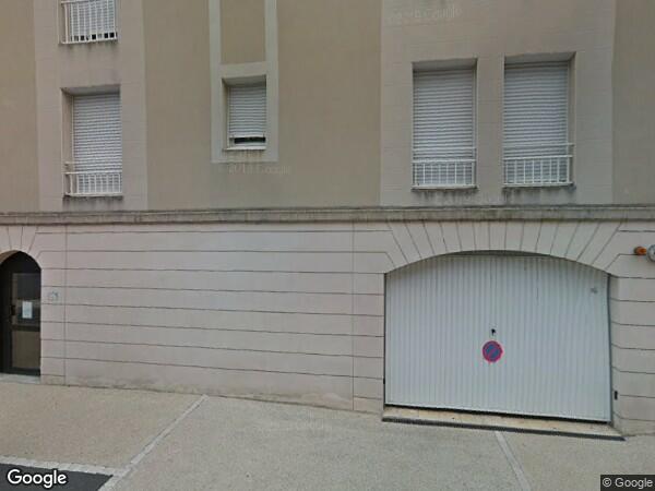 UN IMMEUBLE